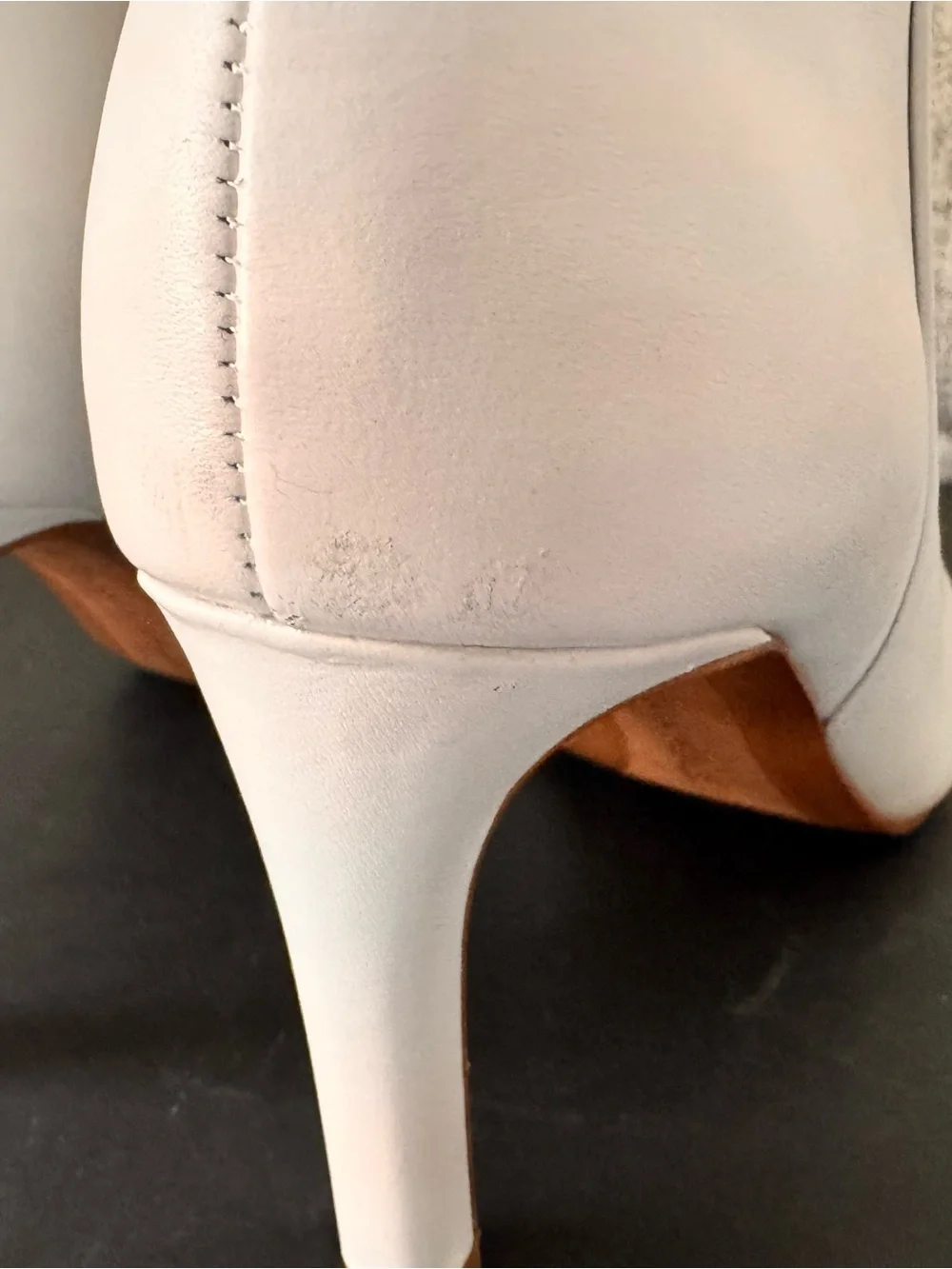 Banana Republic Women's Ankle Booties in Off-White - Classic Pointed Toe 6.5